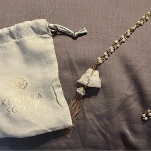 Kendra Scott necklace